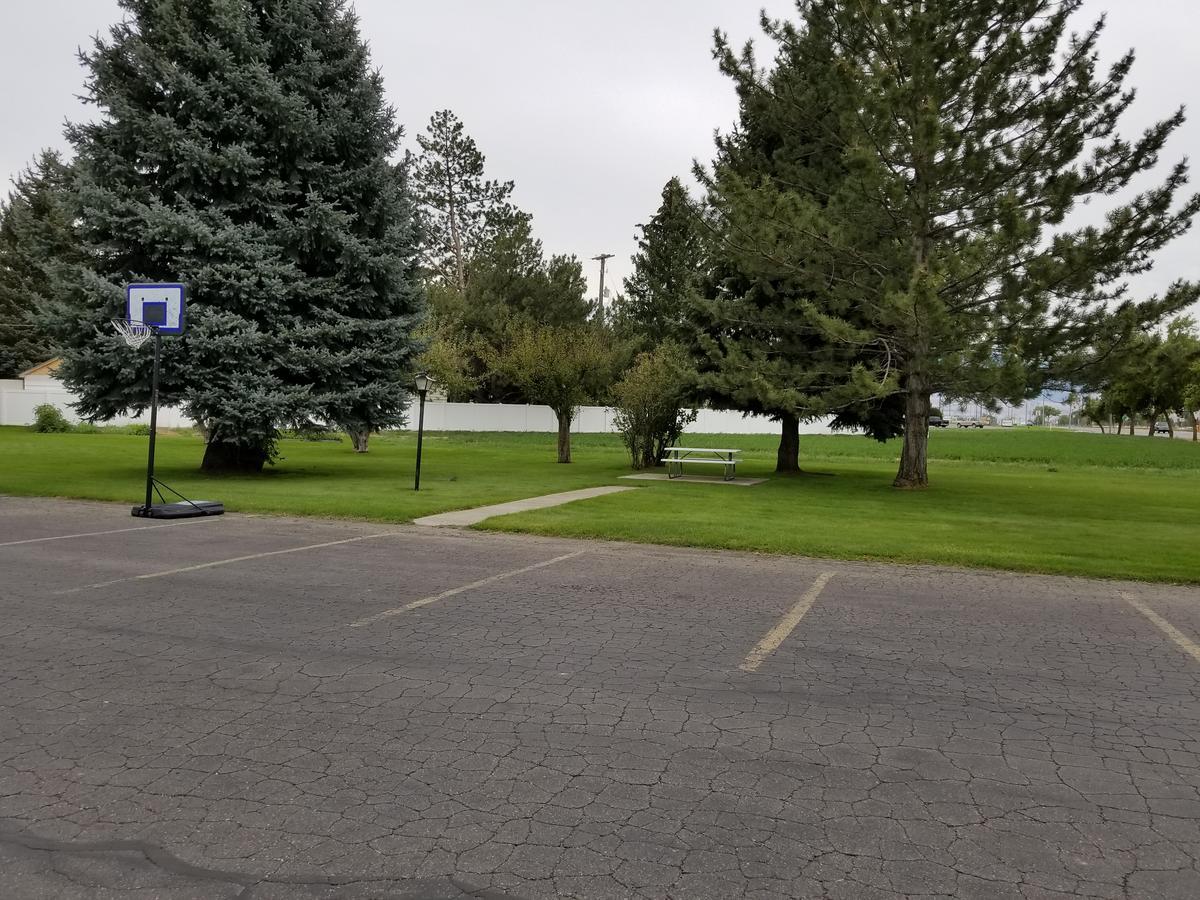 Plaza Motel Preston Exterior photo